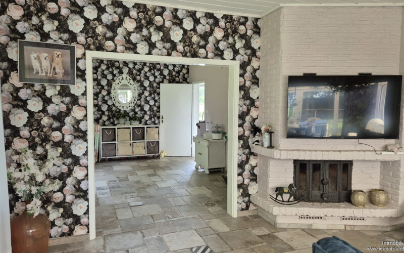 Woonkamer Zicht naar de doorgangskamer