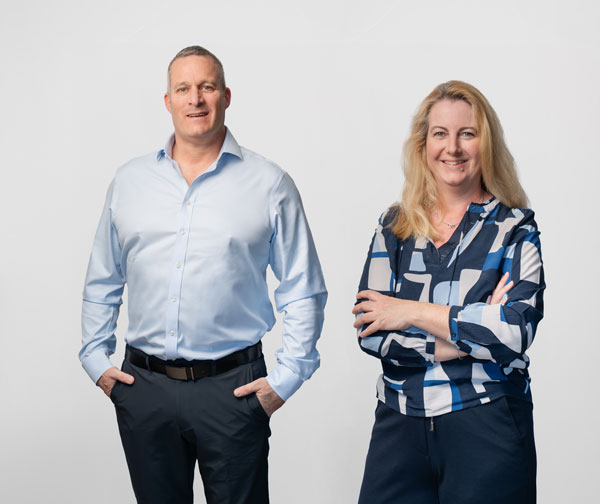 Dirk und Sabine Richtering – erfahrene Immobilienmakler aus Lingen, spezialisiert auf den Verkauf und die Vermittlung von Wohn- und Gewerbeimmobilien in der Region Emsland.